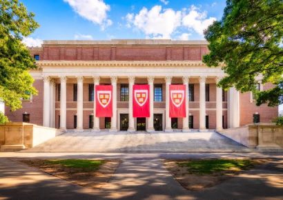Harvard mantiene el liderazgo mundial y China gana terreno entre las mejores universidades