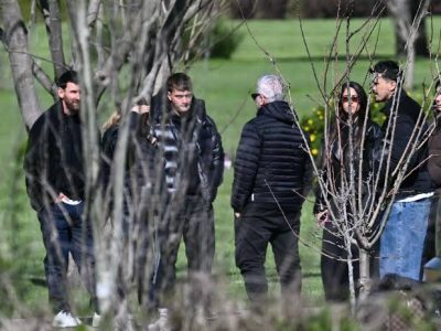 Lionel Messi despide a su padre Jorge en Rosario
