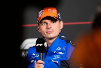 Verstappen abandona en Zandvoort tras accidente en primera vuelta