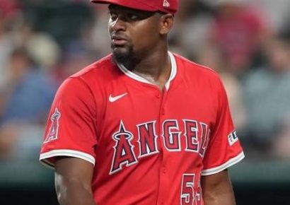 Blue Jays adquieren al dominicano José Soriano en intercambio con Angels