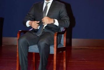 Santiago Matías formaliza registro de Dominicanos Primero ante la JCE