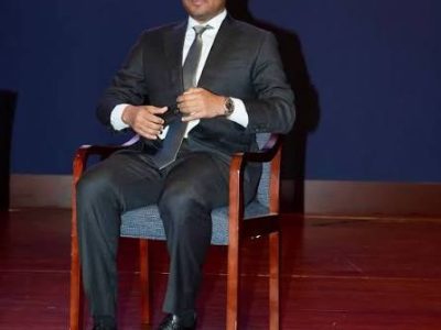 Santiago Matías formaliza registro de Dominicanos Primero ante la JCE