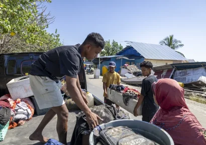 Indonesia eleva a 70 los muertos tras devastador terremoto y deja más de 22.000 desplazados