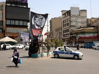Irán contradice a Trump: asegura que Ormuz continúa sin ser desminado