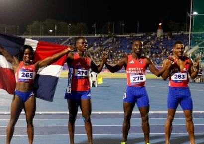 RD conquista oro en relevo mixto 4×100
