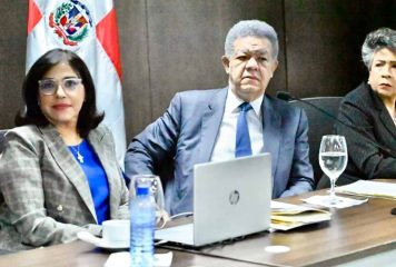 Leonel Fernández pide abrir debate nacional sobre reforma policial