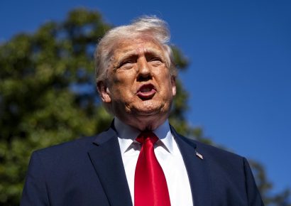 Trump amenaza con bombardear Omán si interfiere en el diálogo entre EE. UU. e Irán