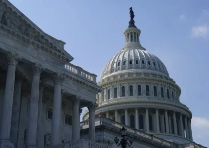 Senado de EE.UU. aprueba sanciones más duras contra Rusia e Irán