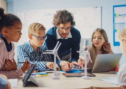 Educación prioriza alfabetización, matemáticas y enfoque STEM