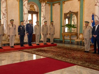 Abinader juramenta nuevos altos mandos militares y policiales