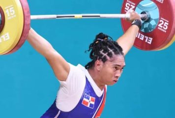 Yudelina Mejía brilla con oro y plata en halterofilia