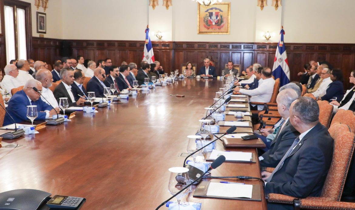 Presupuesto 2027 rompe récord: supera los dos billones de pesos