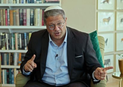 Ministro israelí respalda el reclamo argentino por las Islas Malvinas y pide sanciones contra Reino Unido