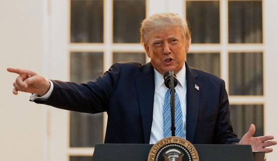 Trump veta acceso a la Casa Blanca a CNN, MSNOW y Politico