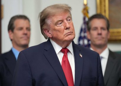 Trump pide a Zelenski frenar ataques contra instalaciones de combustible en Rusia