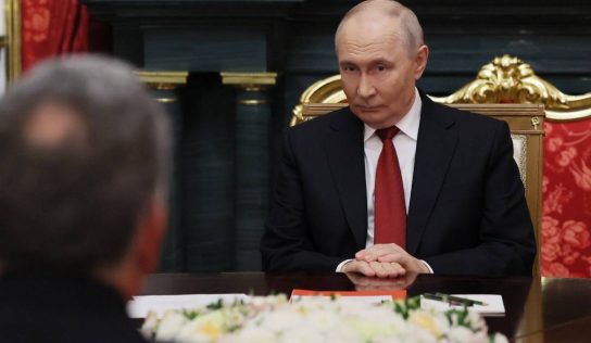 Putin se reúne con enviados de Trump para reactivar proceso de paz en Ucrania