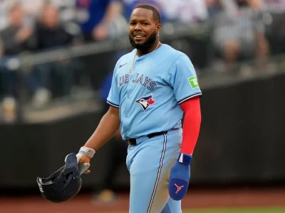 Guerrero Jr. pide disculpas por polémica de contrato