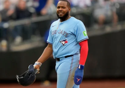 Guerrero Jr. pide disculpas por polémica de contrato