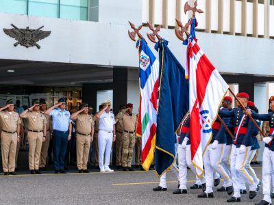 MIDE recibe y condecora a campeones de Fuerza Comando Paraguay 2026 tras histórico primer lugar