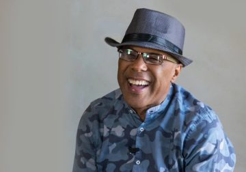 Diputados reconocen a Ramón Orlando por 50 años de carrera