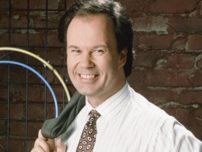 Muere Dennis Haskins, el inolvidable señor Belding de ‘Salvados por la campana’