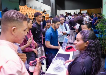 Talento Digital realiza feria de empleos para estudiantes que culminaron formación del programa tecnológico