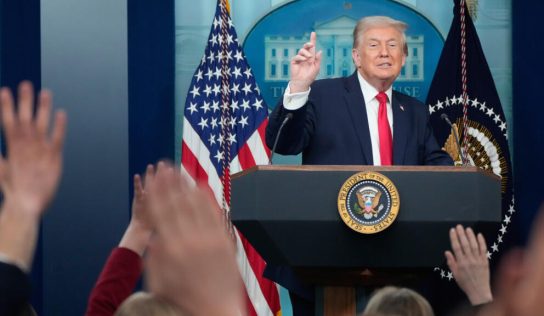 Trump conmemorará por primera vez en su segundo mandato el Mes de la Herencia Hispana