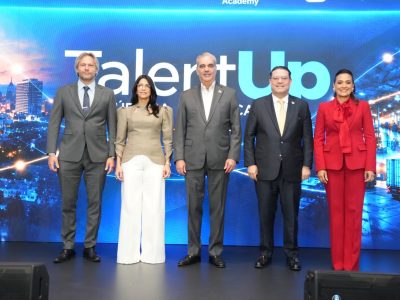 Abinader y Sanz Lovatón anuncian llegada de Talent Up