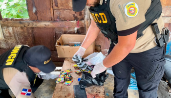 DNCD arresta 36 personas y decomisa más de 15 kilos de drogas en SDE