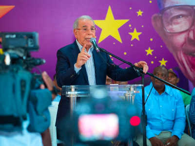 Danilo Medina llama al PLD a movilizarse y asegura que el partido recuperará el poder en 2028