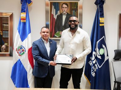 SNS reconoce a David Ortiz como Embajador Honorífico