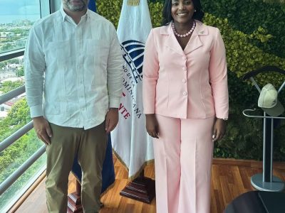 Carmen Williams impulsa mesa de trabajo por desarrollo sostenible en Samaná