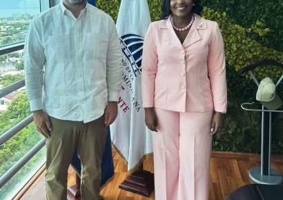 Carmen Williams impulsa mesa de trabajo por desarrollo sostenible en Samaná