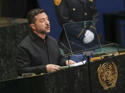 Zelenski pide a la UE adelantar fondos para garantizar drones y armamento