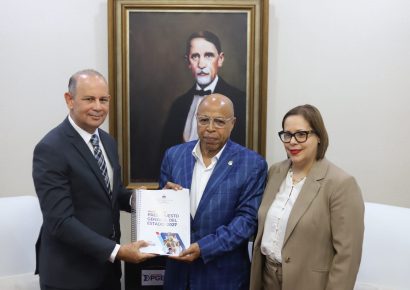 Ejecutivo deposita proyecto de Presupuesto 2027 en el Congreso