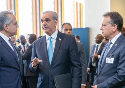 Abinader y director de la Unesco destacan avances educativos de República Dominicana