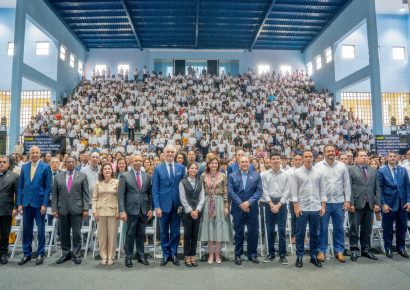 MESCyT inicia entrega de 10,000 becas y apuesta por formar profesionales en áreas estratégicas