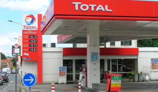 PLD acusa al Gobierno de negligencia en conflicto por comisiones de tarjetas
