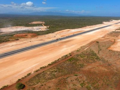 Gobierno destaca avances del Aeropuerto Internacional de Oviedo