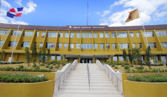 JCE anuncia cambios de horario en oficinas del exterior