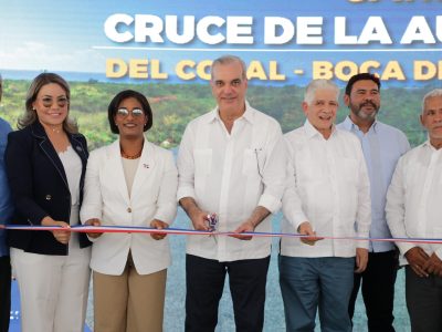 Abinader inaugura carretera Cruce Autovía del Coral – Boca de Chavón