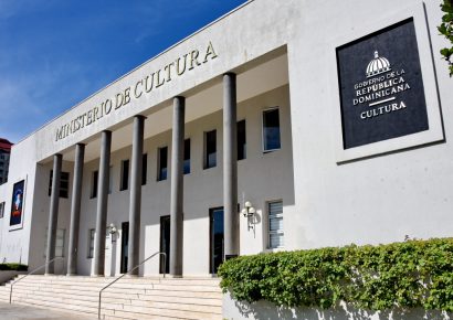 Cultura reforzará muro histórico de la calle Hostos