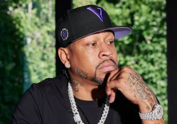 Allen Iverson llega a RD recibido por David Ortiz