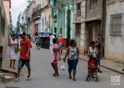 Economía cubana se contrae 5 % en 2025 y suma tres años de retroceso