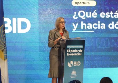 Minerd plantea fortalecer aprendizajes esenciales en diálogo regional del BID
