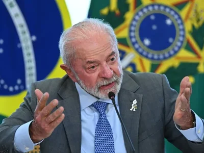 Lula eleva sus ataques contra los Bolsonaro y los vincula con escándalos de corrupción en Brasil