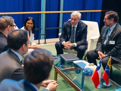 Kast afirma que Chile apoya la reconstrucción de Venezuela tras encuentro con Delcy Rodríguez