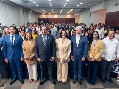 OPS y OMS reconocen labor de Raquel Arbaje en lucha contra el cáncer infantil
