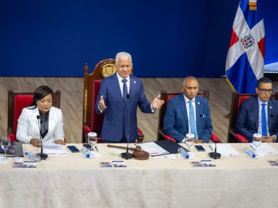 Senado celebra sesión en La Romana por aniversario de la provincia