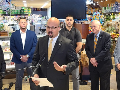 NSA demanda a Mamdani y exige igualdad para supermercados independientes en NY